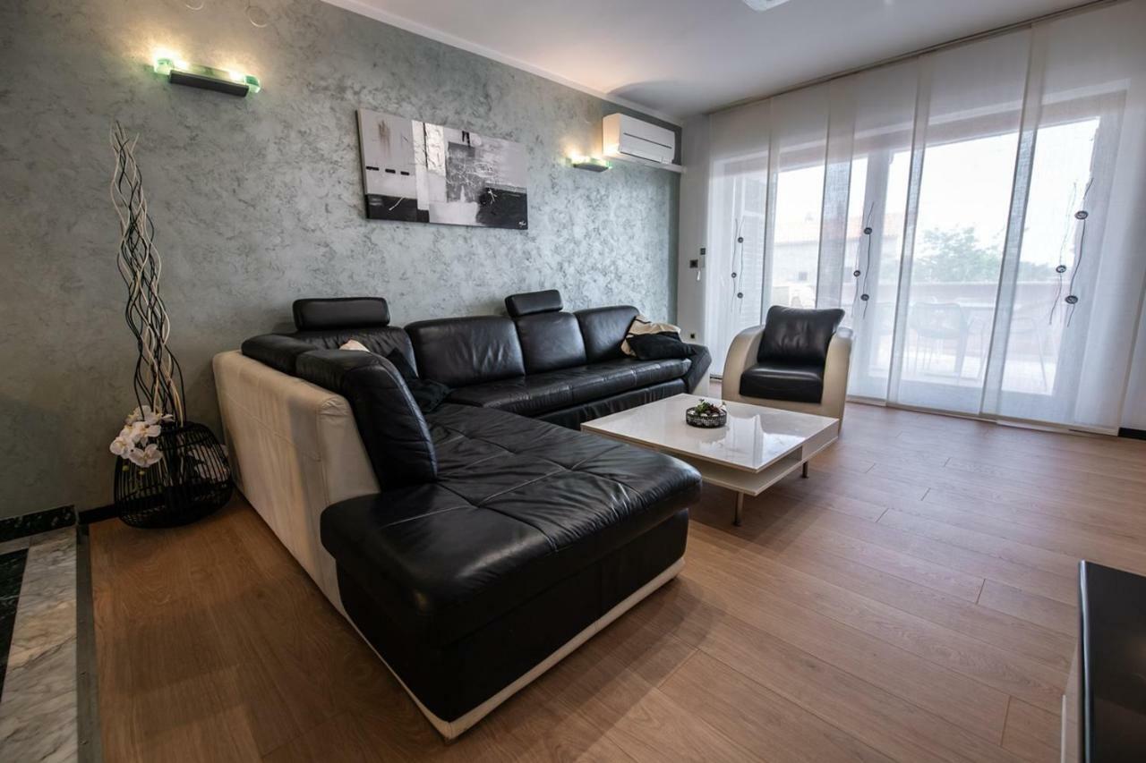 Cave Romane Apartment With Private Pool And Sea View Vinkuran Buitenkant foto